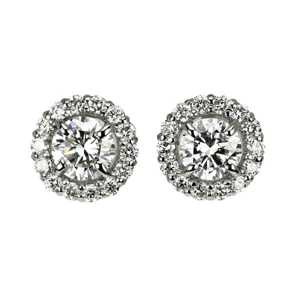 PT950/T900 DIAMOND EARRINGS: Pt950/t900 Diamond Earrings Brand: None Type: piercing Material: Platinum Main Stone Natural Color: None Size: Length/Width/Diameter7.4Width/Thickness7.4 Accessories: None Accessories Notice: