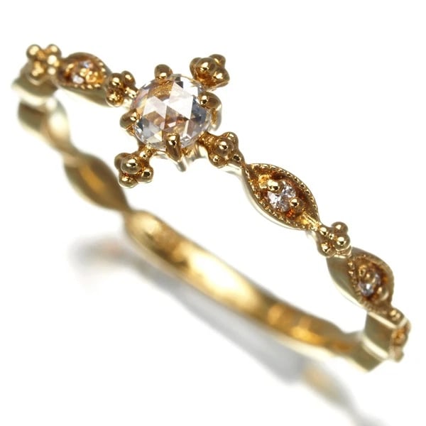 ROSE-CUT DIAMOND RING: Rose-cut Diamond Ring Brand: Unbranded Type: Ring Material: 18K / 750 / Yellow Gold Color: Yellow Gold Size: US5 Accessories: None Accessories Notice: When purchasing pre-owned goods, plea