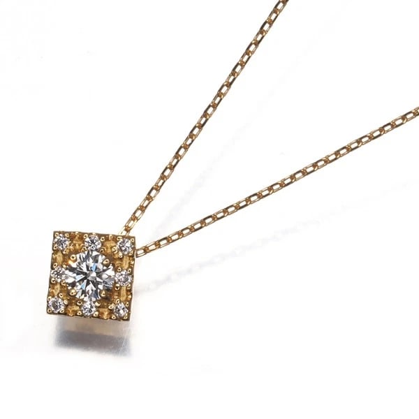 VENDOME NECKLACE: VENDOME Necklace Brand: VENDOME Type: Necklace Material: 18K / 750 / Yellow Gold Main Stone Natural Color: Yellow Gold Size: Necklace length: 36 / 40cm Accessories: None Accessories Notice