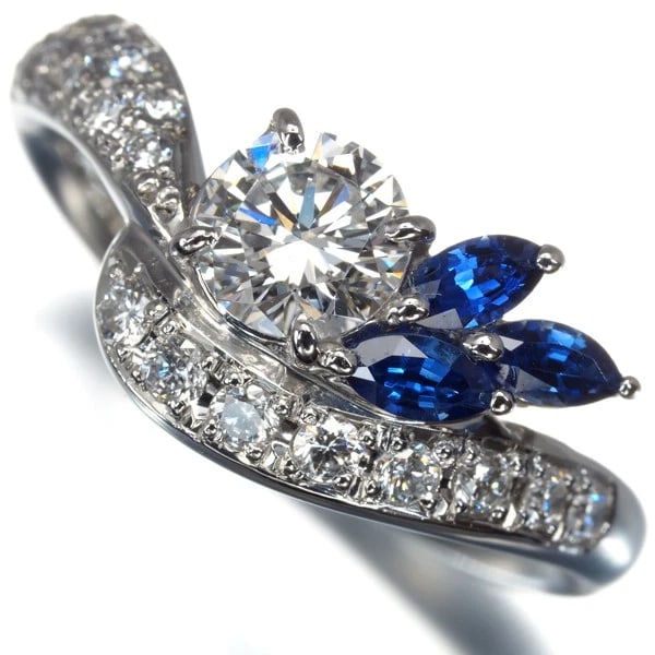 CRESCENT VERT RING SAPPHIRE: CRESCENT VERT Ring Sapphire Brand: CRESCENT VERT Type: Ring Material: 950 / Platinum Main Stone Natural Color: Platinum Size: US5 - 5.25 Accessories: None Accessories Notice: When purchasi