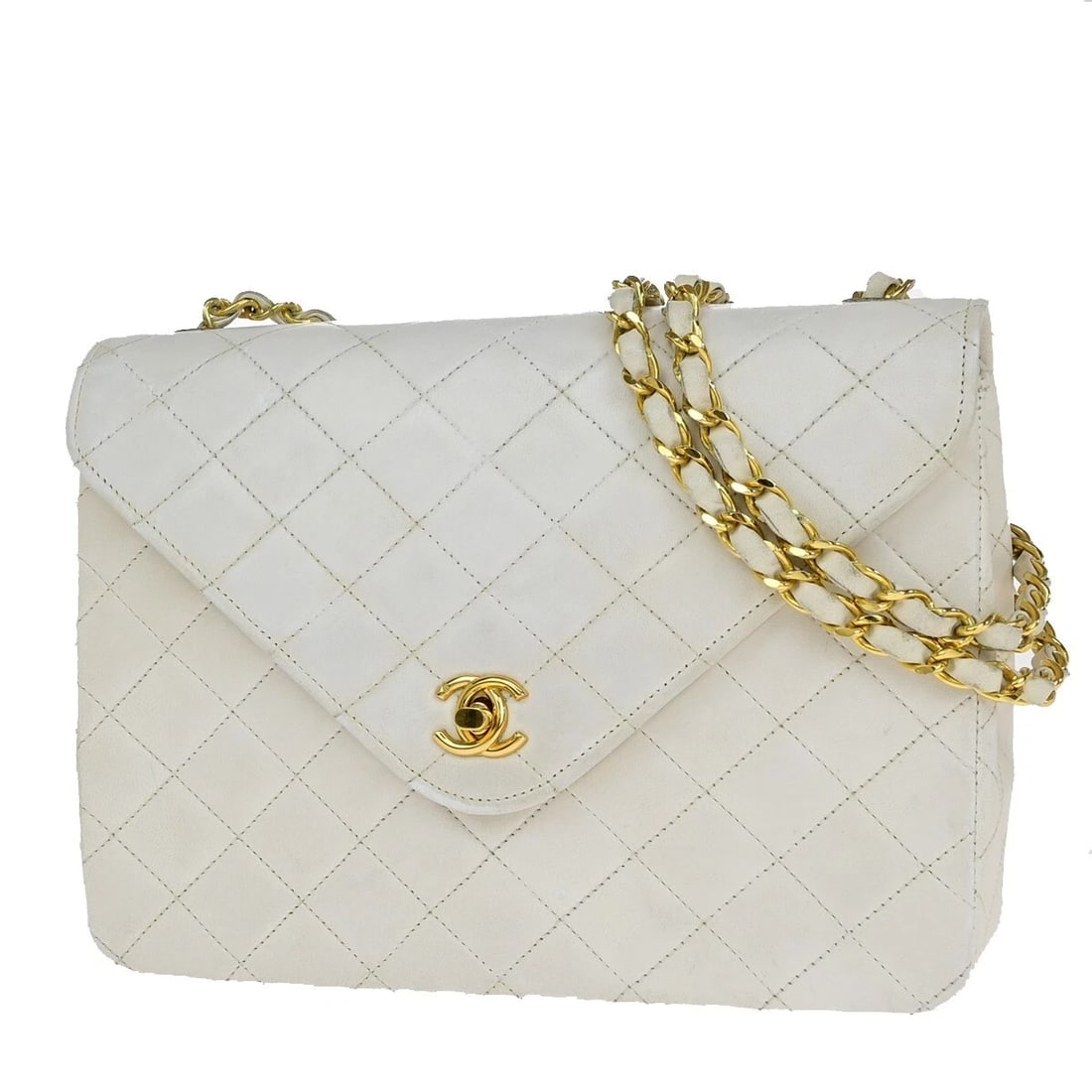 CHANEL CC LOGO MATELASSE 23 CHAIN SHOULDER BAG LEATHER WHITE: CHANEL CC Logo Matelasse 23 Chain Shoulder Bag Leather White Brand: CHANEL Type: Shoulder Bag Material: Leather Color: White Size: W 9.1 x H 7.1 x D 2.8 " (approx.) SHOULDER DROP ( inch /cm ) 16.9