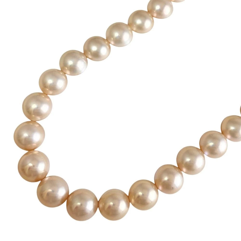 TASAKI NECKLACE SILVER MABE PEARL: TASAKI Necklace Silver Mabe Pearl Brand: TASAKI Type: Necklace Material: Silver Color: Silver Size: Total Length:45cm Pearl diameter: 13.0mm Accessories: None Accessories Notice: When purc