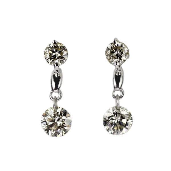 K18WG DIAMOND EARRING: K18WG diamond earring Brand: None Type: piercing Material: K18WG Main Stone Natural Color: None Size: Length/Width/Diameter11.3Width/Thickness3.5 Accessories: None Accessories Notice: When