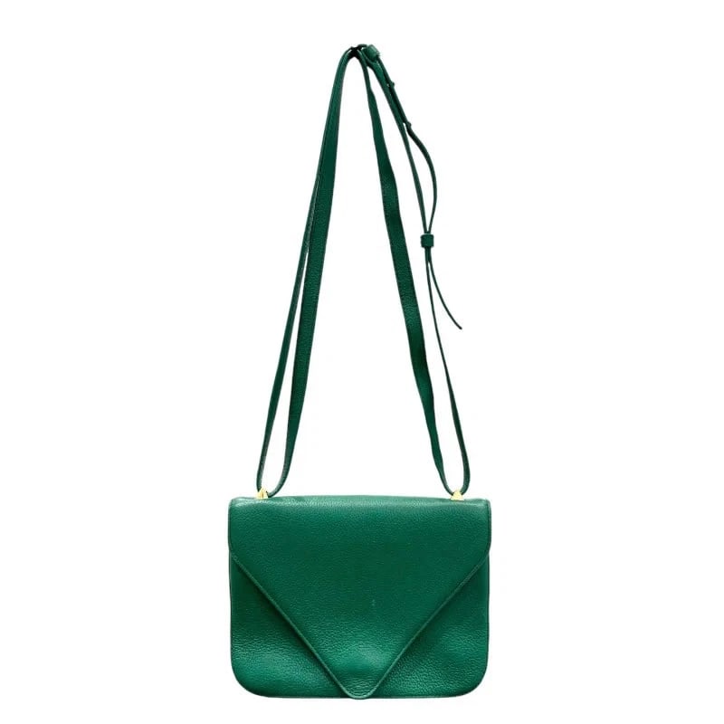 BOTTEGA VENETA MOUNT SMALL GREEN×GHW SHOULDER BAG: BOTTEGA VENETA Mount Small Green×GHW Shoulder Bag Brand: BOTTEGA VENETA Type: Handbag Material: Leather Color: Green × / GD Hardware Size: W: 21.5cm / H: 15cm / D: 2cm / Shoulder: 135cm 