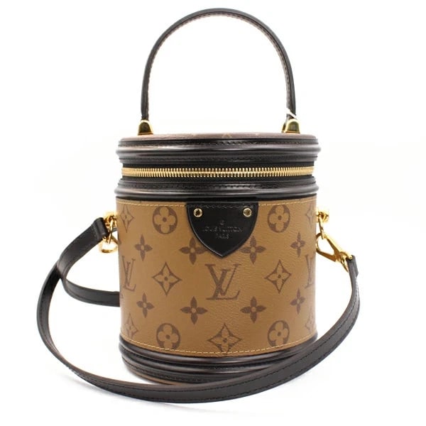 LOUIS VUITTON CANNES MONOGRAM REVERSE MONOGRAM: Louis Vuitton Cannes Monogram Reverse Monogram Brand: Louis Vuitton Type: Handbag Material: Monogram Reverse Color: Brown Size: W:14.5cm x H:17cm x D:14cm / Shoulder length: 115-125cm Accessories