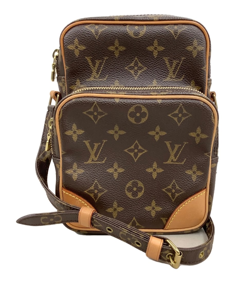 LOUIS VUITTON AMAZON: LOUIS VUITTON Amazon Brand: LOUIS VUITTON Type: Handbag Material: none Color: none Size: H:21cm / W:15cm / D:9cm Accessories: None Accessories Notice: When purchasing pre-owned goods, please
