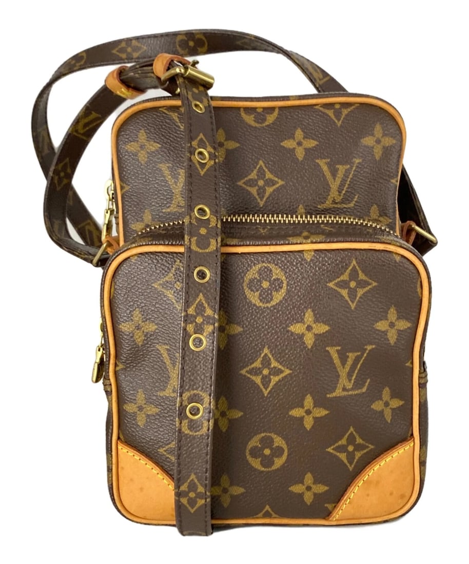 LOUIS VUITTON AMAZON: LOUIS VUITTON Amazon Brand: LOUIS VUITTON Type: Handbag Material: none Color: Brown Size: H:20cm / W:15cm / D:5cm Accessories: None Accessories Notice: When purchasing pre-owned goods, please