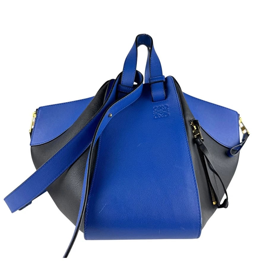 LOEWE HAMMOCK SHOULDER BAG HANDBAG BLUE/BRACK LEATHER/GOLDTONE: LOEWE Hammock Shoulder Bag Handbag Blue/Brack Leather/Goldtone Brand: LOEWE Type: Shoulder Bag Material: Leather Color: Blue X Black Size: Size [inch] W:5.5inx H:9.4inx D:9.8in Handle Length:11.8i