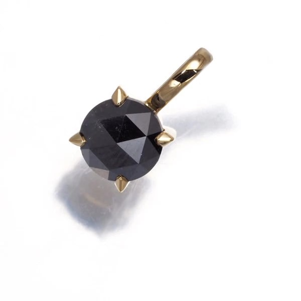 SJX PENDANT ROSE-CUT SOLITAIRE: SJX Pendant Rose-cut Solitaire Brand: SJX Type: Pendant Material: 18K / 750 / Yellow Gold Color: Yellow Gold Size: Total length of the pendant including the bail: 12.0mm Accessories: None