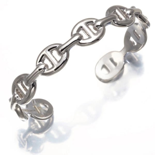 HERMES BRACELET CHAINE D'ANCRE ENCHAINE ENGRAVED BANGLE: HERMES Bracelet Chaine d'Ancre Enchaine Engraved Bangle Brand: HERMES Type: Bracelet Material: 925 / Sterling Silver Color: Sterling Silver Size: Inner circumference: 15.5cm Accessories: None