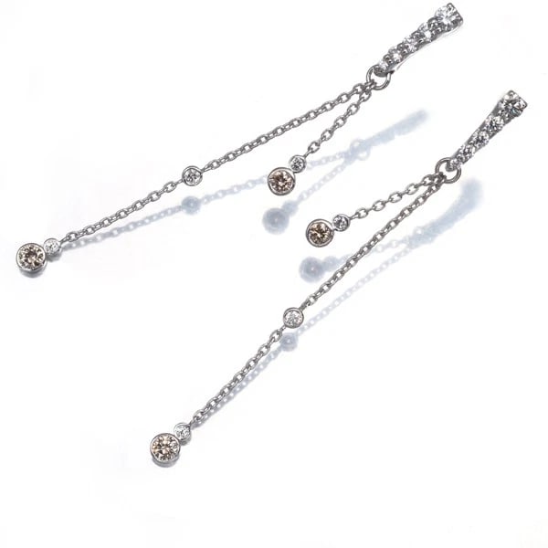 KASHIKEY EARRINGS DIAMOND DROP: KASHIKEY Earrings Diamond Drop Brand: KASHIKEY Type: Earrings Material: 18K / 750 / White Gold 900 / Platinum Main Stone Natural Color: White Gold Size: Design size: 2.9 x 61.0mm Accessories: