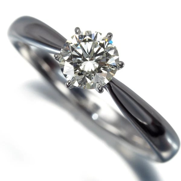 TASAKI RING DIAMOND SOLITAIRE: TASAKI Ring Diamond Solitaire Brand: TASAKI Type: Ring Material: 18K / 750 / White Gold Main Stone Natural Color: White Gold Size: US5.75 - 6 Accessories: None Accessories Notice: When