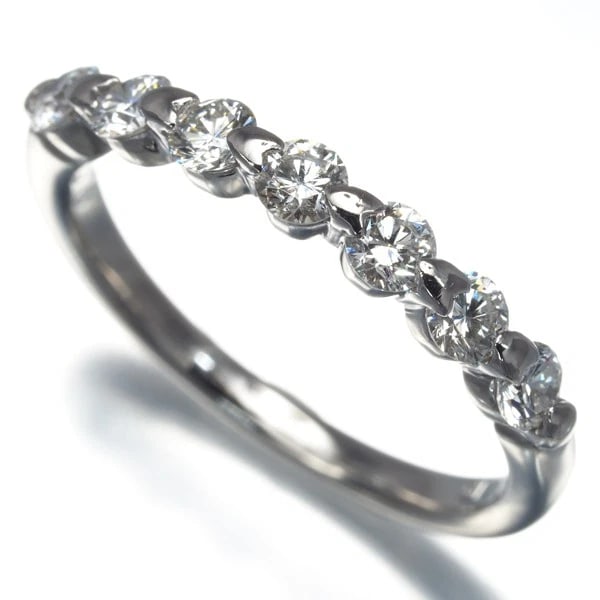 BLUERIVER RING DIAMOND: BLUERIVER Ring Diamond Brand: BLUERIVER Type: Ring Material: 900 / Platinum Main Stone Natural Color: Platinum Size: US5 Accessories: None Accessories Notice: When purchasing pre-owned goods,