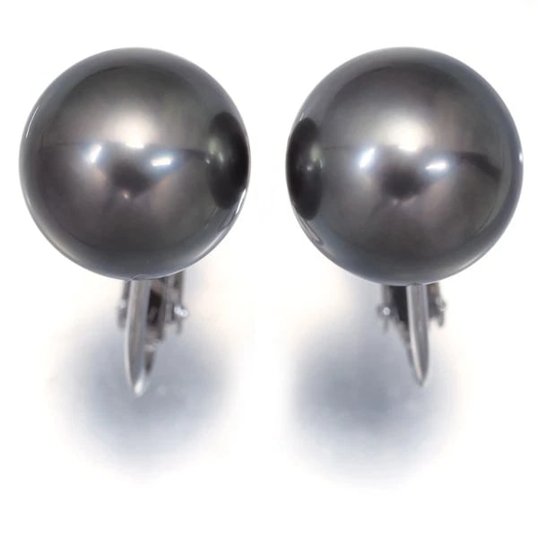 TASAKI EARRINGS BLACK SOLITAIRE: TASAKI Earrings Black Solitaire Brand: TASAKI Type: Earrings Material: 18K / 750 / White Gold Color: White Gold Size: 10.7mm/11.0mm Accessories: None Accessories Notice: When purchasing
