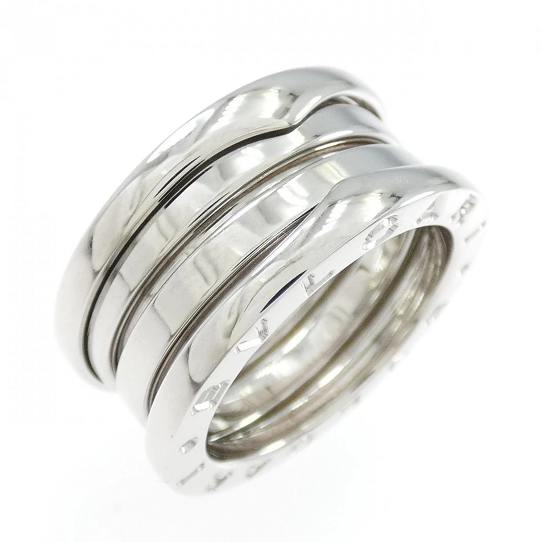BVLGARI B.ZERO1 3 BANDS RING: BVLGARI B.zero1 3 Bands Ring Brand: BVLGARI Type: Ring Material: 750 White Gold Color: White Gold Size: 5 (US size) Accessories: None Accessories Notice: When purchasing pre-owned goods, p