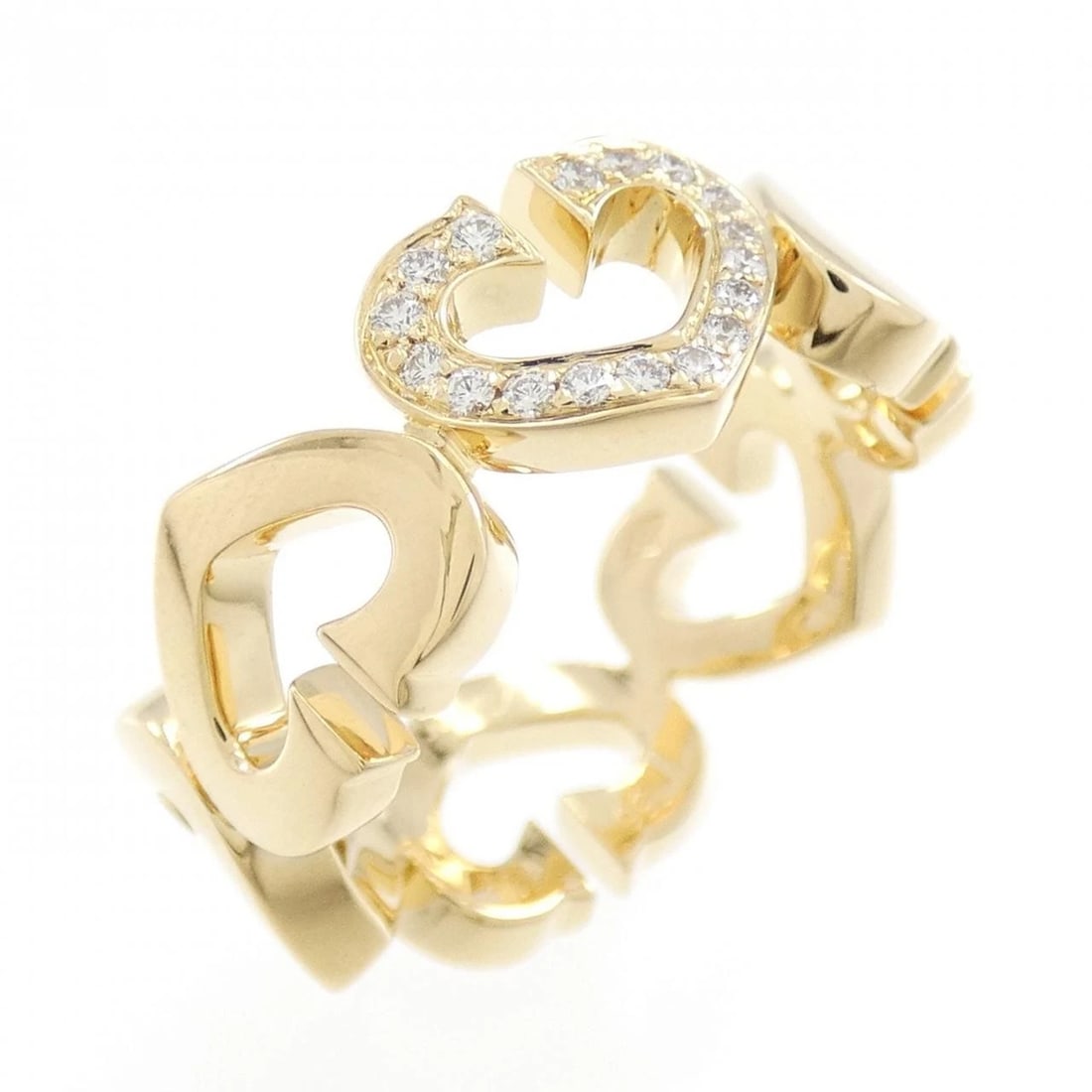 CARTIER C HEART 1P RING: Cartier C Heart 1P Ring Brand: Cartier Type: Ring Material: 750 Yellow Gold Main Stone Natural Color: Yellow Gold Size: 5 (US size) Accessories: None Accessories Notice: When purchasing pr