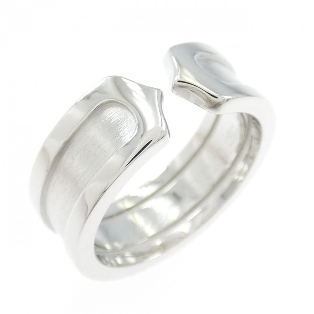 CARTIER C2 SMALL RING: Cartier C2 Small Ring Brand: Cartier Type: Ring Material: 750 White Gold Color: White Gold Size: 4.5-5 (US size) Accessories: None Accessories Notice: When purchasing pre-owned goods, plea