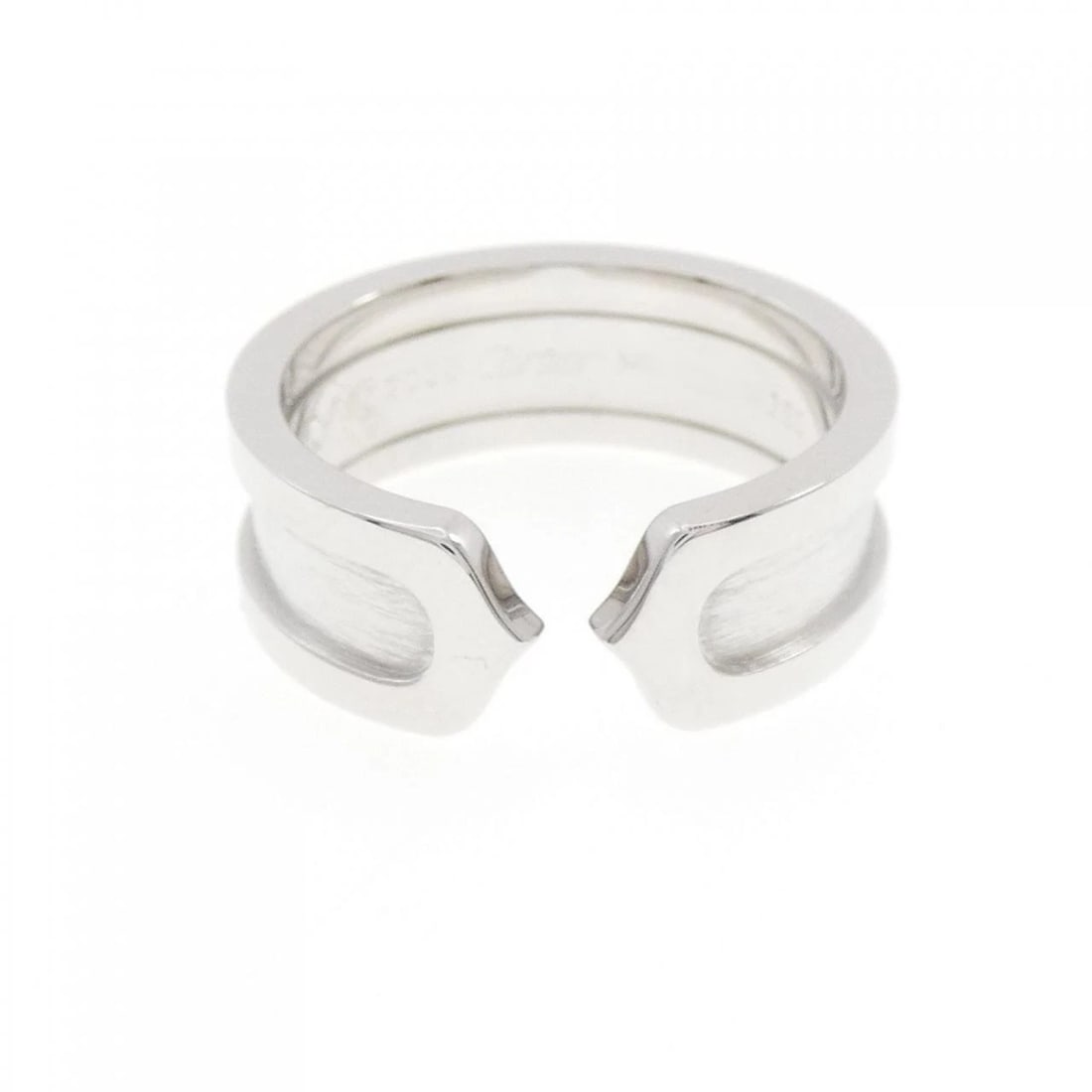 CARTIER C2 SMALL RING: Cartier C2 Small Ring Brand: Cartier Type: Ring Material: 750 White Gold Color: White Gold Size: 5 (US size) Accessories: None Accessories Notice: When purchasing pre-owned goods, please r