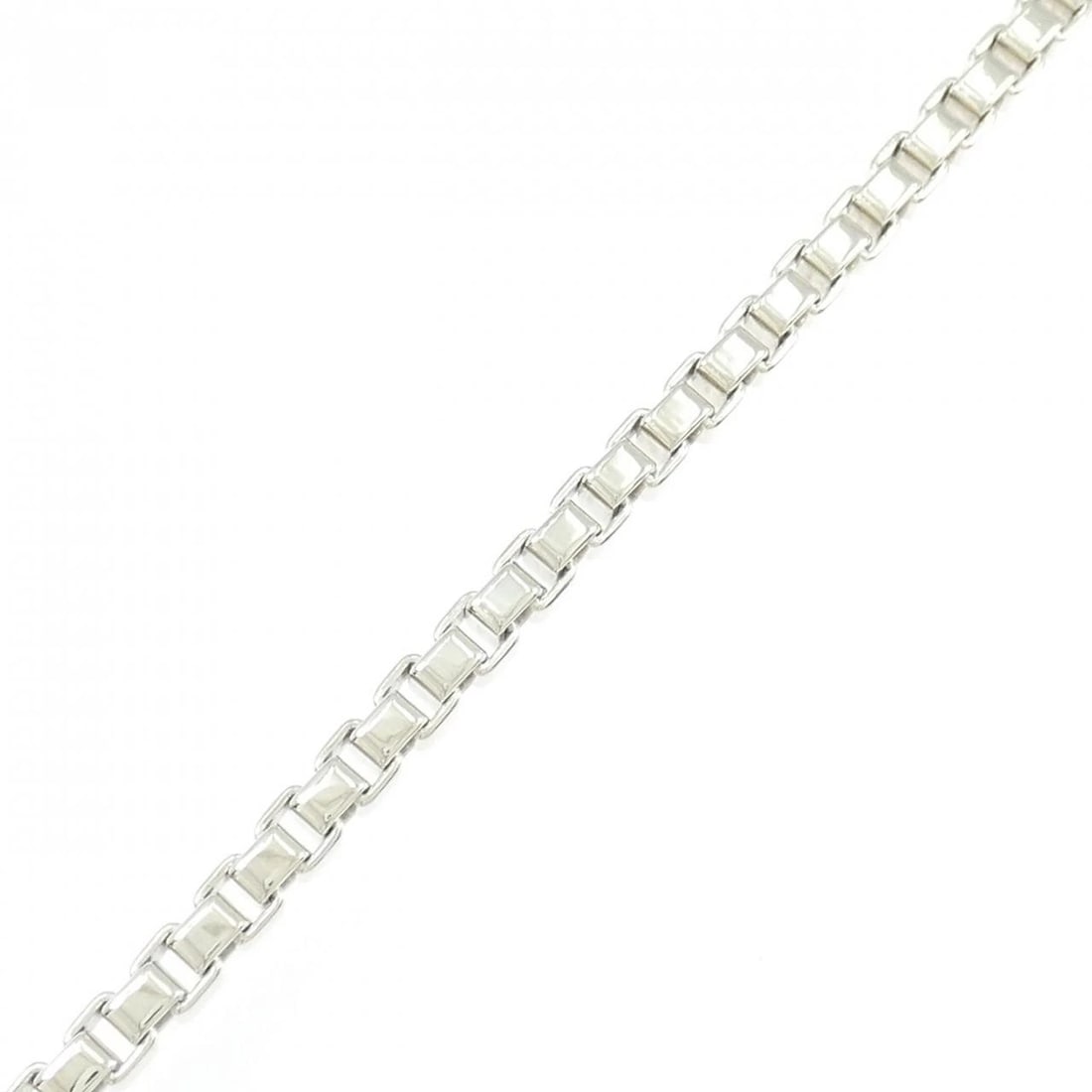 TIFFANY VENETIAN BRACELET: Tiffany Venetian Bracelet Brand: Tiffany Type: Bracelet Material: 925 Silver Color: Silver Size: 19.5cm Accessories: None Accessories Notice: When purchasing pre-owned goods, please refer to