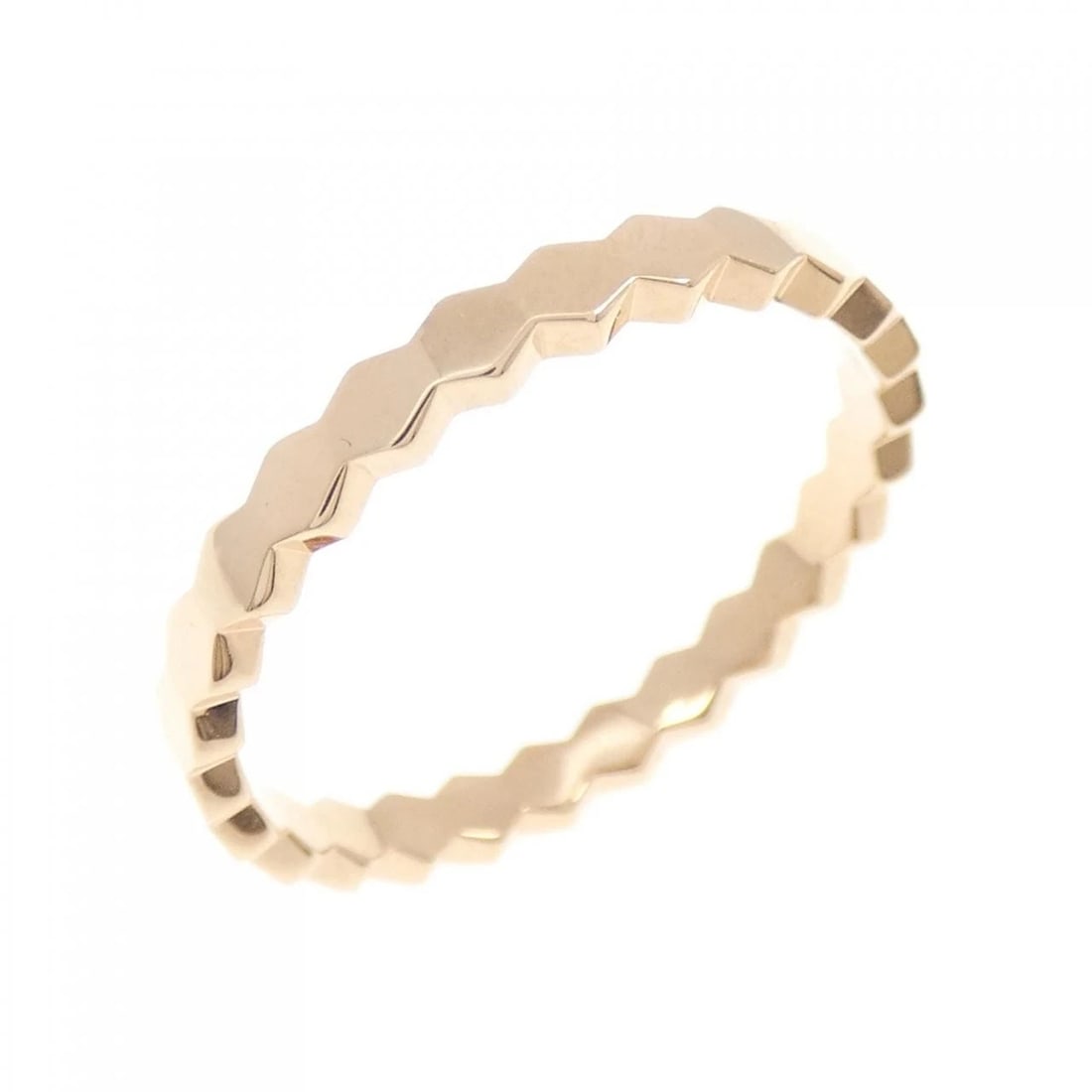 CHAUMET BEE MY LOVE RING: CHAUMET Bee My Love Ring Brand: CHAUMET Type: Ring Material: 750 Pink Gold Color: Pink Gold Size: 5 (US size) Accessories: None Accessories Notice: When purchasing pre-owned goods, please