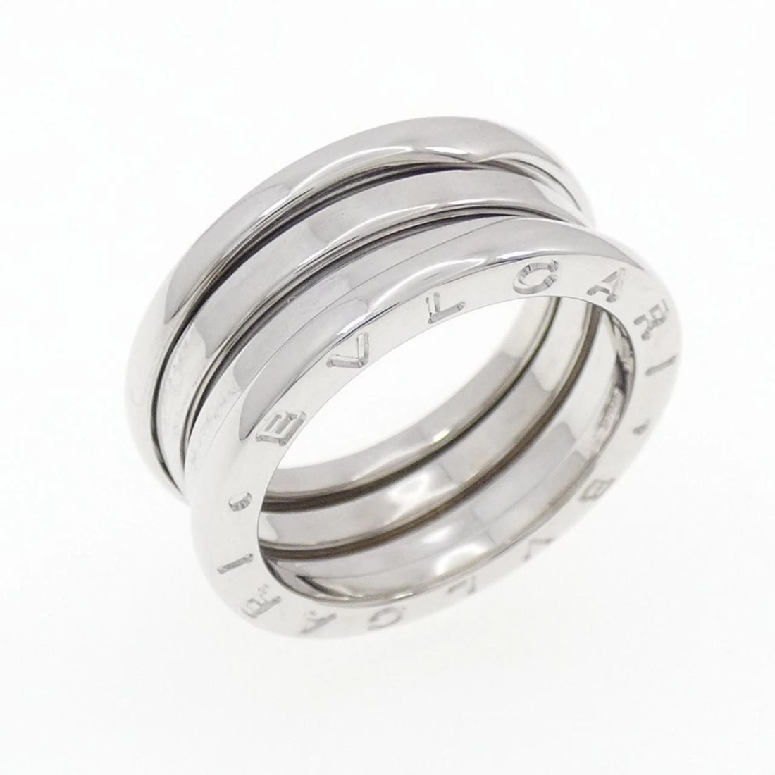 BVLGARI B.ZERO1 3 BANDS RING: BVLGARI B.zero1 3 Bands Ring Brand: BVLGARI Type: Ring Material: 750 White Gold Color: White Gold Size: 7.5 (US size) Accessories: None Accessories Notice: When purchasing pre-owned goods,