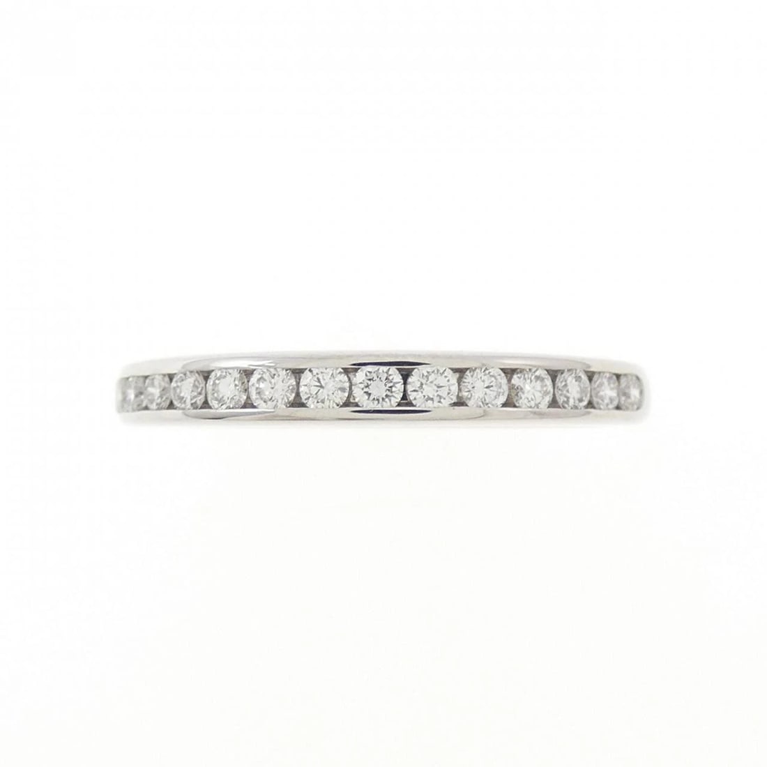 TIFFANY WEDDING BAND RING: Tiffany Wedding Band Ring Brand: Tiffany Type: Ring Material: Platinum 950 Main Stone Natural Color: Platinum Size: 3.5 (US size) Accessories: None Accessories Notice: When purchasing