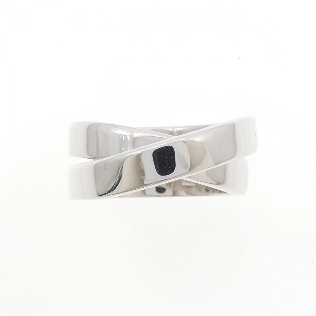 CARTIER PARIS RING: Cartier Paris Ring Brand: Cartier Type: Ring Material: 750 White Gold Color: White Gold Size: 5-5.5 (US size) Accessories: None Accessories Notice: When purchasing pre-owned goods, please
