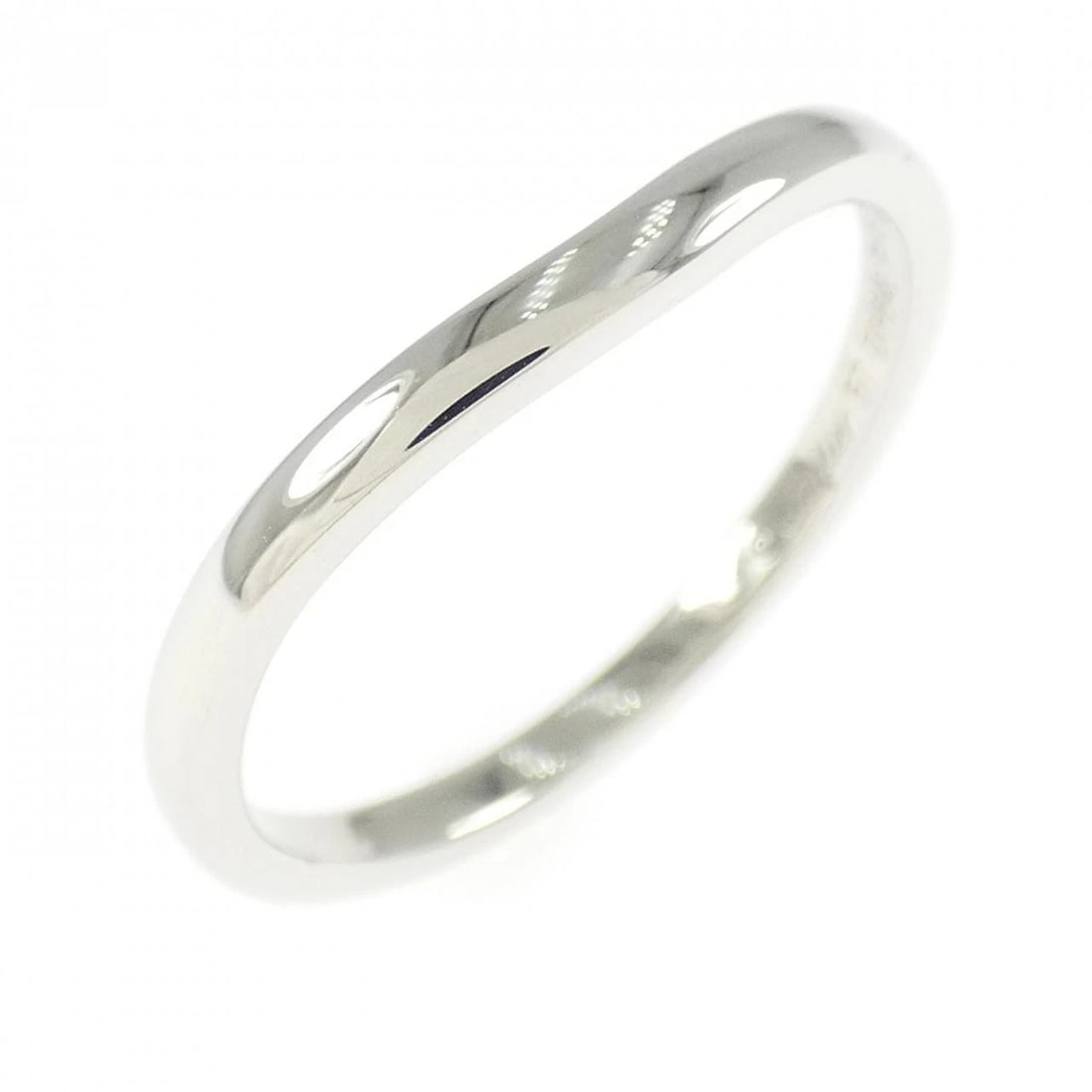 CARTIER BALLERINA RING: Cartier ballerina Ring Brand: Cartier Type: Ring Material: Platinum 950 Color: Platinum Size: 8-8.5 (US size) Accessories: None Accessories Notice: When purchasing pre-owned goods, please