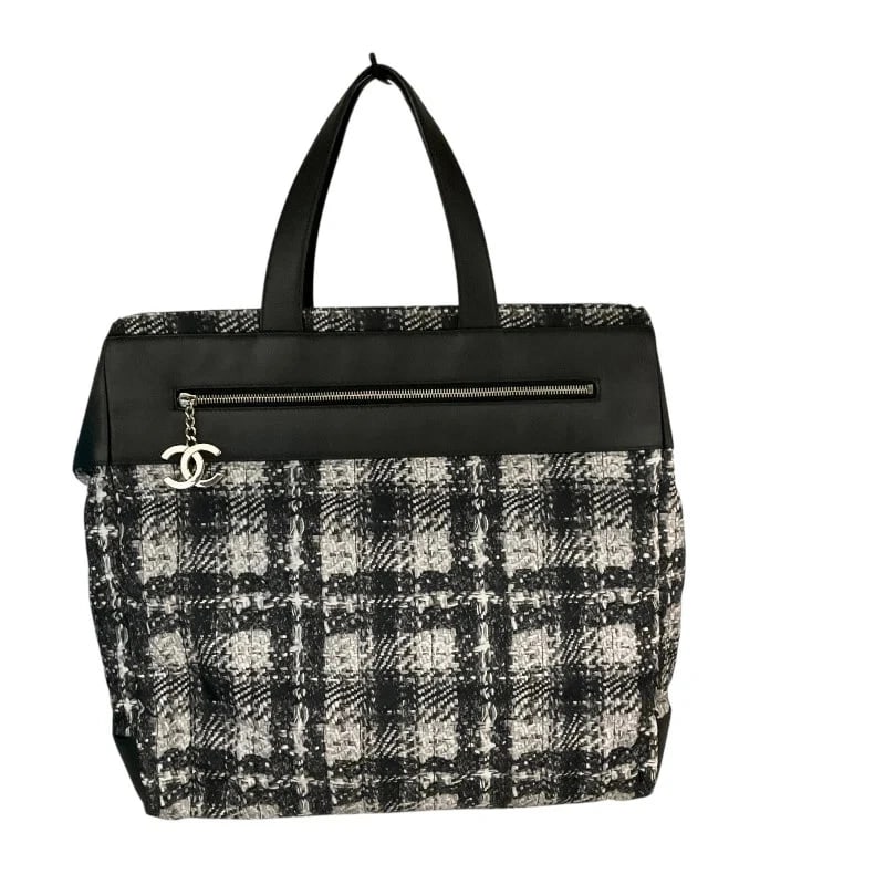 CHANEL TWEED PRINT BLACK NYLON: CHANEL Tweed Print Black Nylon Brand: CHANEL Type: Handbag Material: Nylon Color: black Size: W: 38cm / H: 33cm / D: 9cm Accessories: None Accessories Notice: When purchasing pre-owned goods,