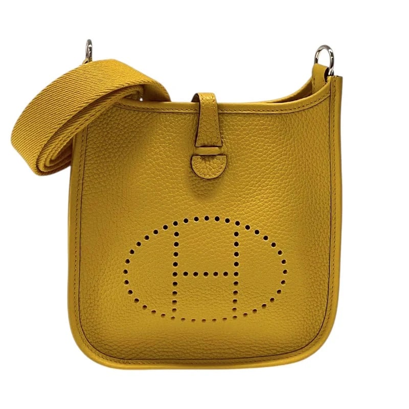 HERMES EVELYNE TPM W STAMP SUN: HERMES Evelyne TPM W Stamp Sun Brand: HERMES Type: Handbag Material: Taurillon Clemence Color: Sun/SV Hardware Size: W: 17.5cm / H: 20cm / D: 5cm / Shoulder: 112cm Accessories: None