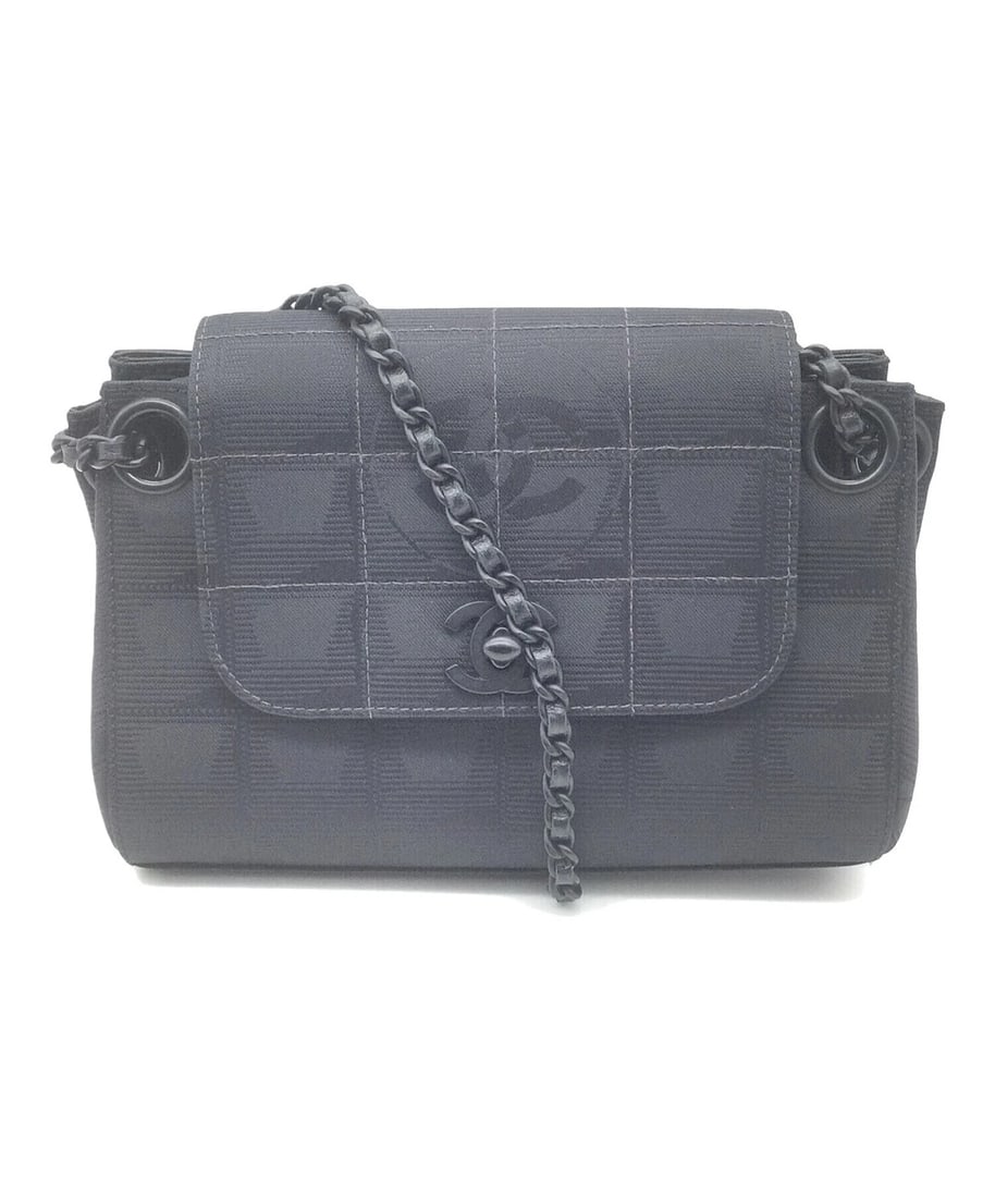 CHANEL TRAVEL LINE CHAIN SHOULDER BAG: CHANEL Travel Line Chain Shoulder Bag Brand: CHANEL Type: Handbag Material: none Color: Black Size: H:12cm / W:19cm / D:5cm [ Handle size ] 42cm Accessories: None Accessories Notice: When