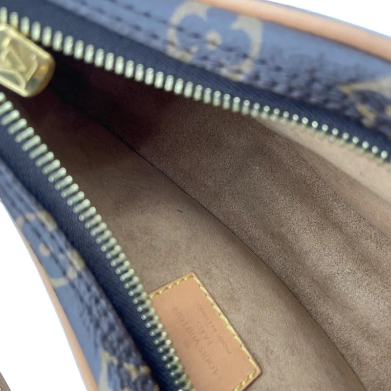 LOUIS VUITTON LOOP BROWN MONOGRAM - 5