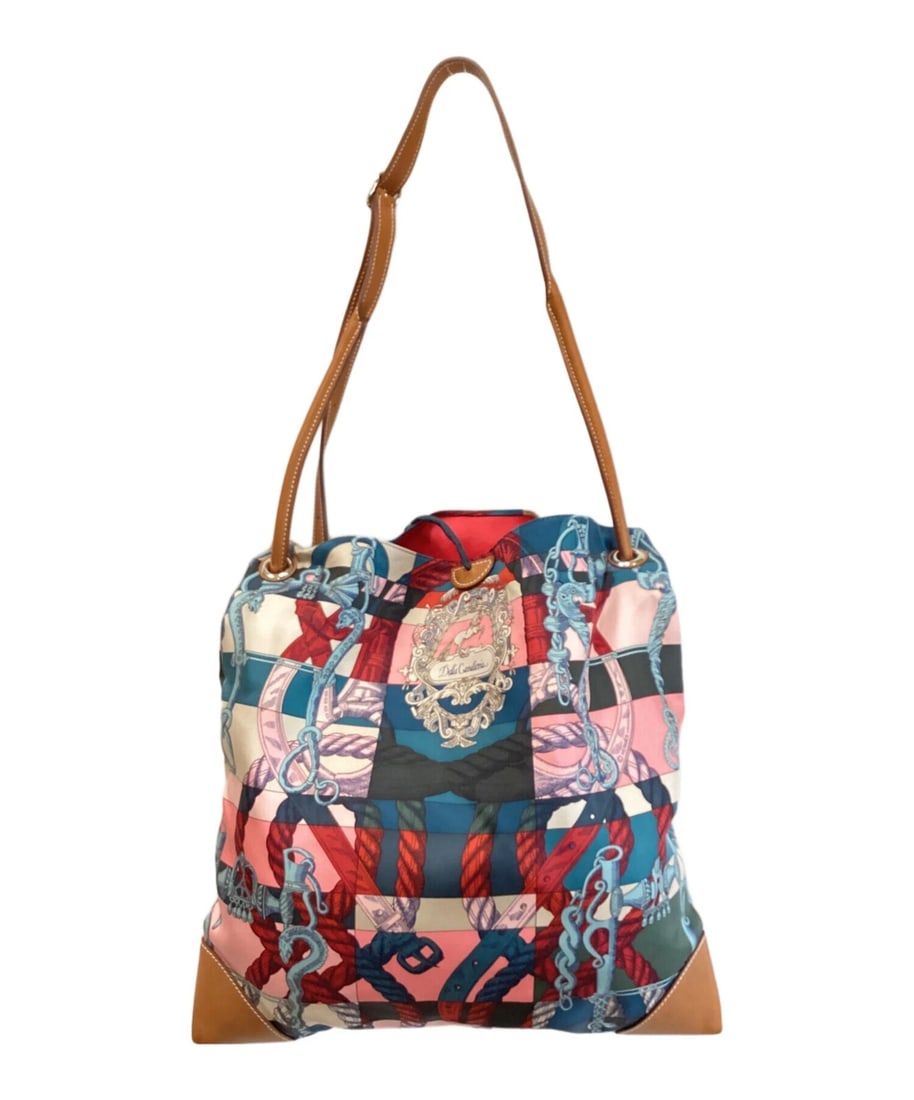 HERMES SILKY CITY PM: HERMES Silky City PM Brand: HERMES Type: Handbag Material: none Color: 100% Silk Size: H:33cm / W:33cm / D:5mm [ Handle size ] 35cm Accessories: None Accessories Notice: When purchasing pr