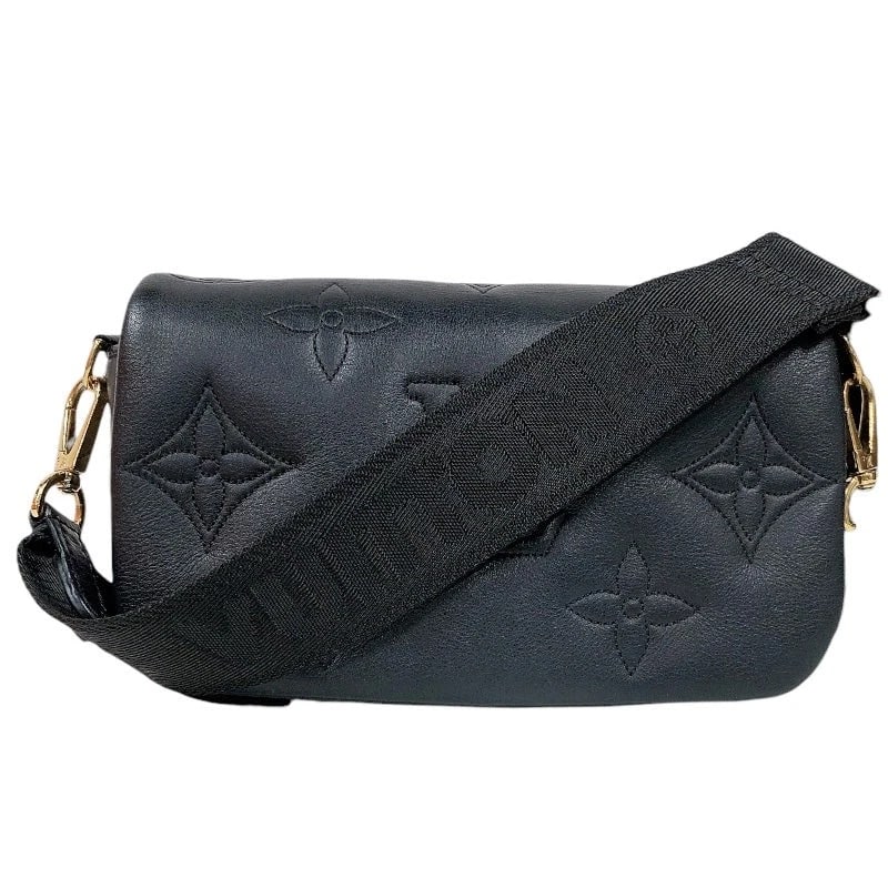 LOUIS VUITTON WALLET ON STRAP BLACK BUBBLEGRAM: LOUIS VUITTON Wallet on Strap Black Bubblegram Brand: LOUIS VUITTON Type: Handbag Material: Bubblegram Color: black Size: W: 19cm / H: 13cm / D: 4.5cm / Shoulder: 40cm Accessories: None