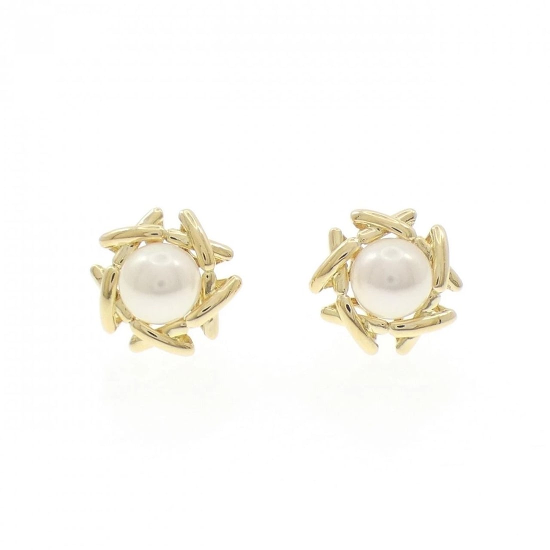 TIFFANY AKOYA PEARL EARRINGS: Tiffany Akoya Pearl Earrings Brand: Tiffany Type: Earrings Material: 750 Yellow Gold Main Stone Akoya Pearl Color: Yellow Gold Size: ActualSize HxW: 12.7mmx12.7mm Accessories: None