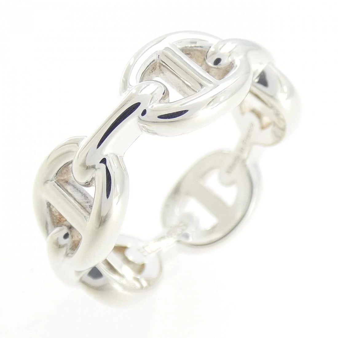 HERMES CHAINE D'ANCRE ENCHENE RING: HERMES Chaine d'Ancre Enchene Ring Brand: HERMES Type: Ring Material: 925 Silver Color: Silver Size: 5.5 (US size) Accessories: None Accessories Notice: When purchasing pre-owned goods,