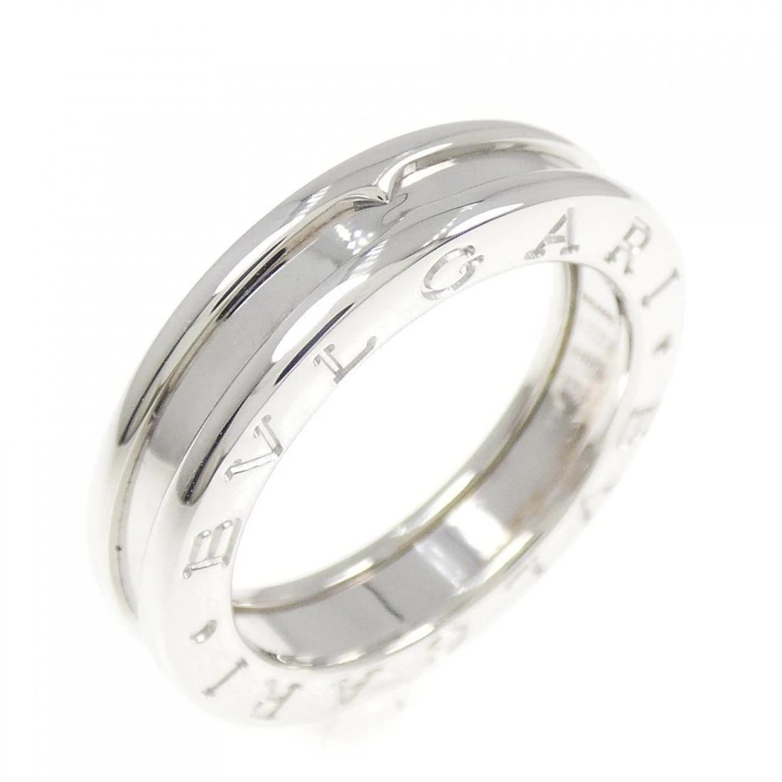 BVLGARI B.ZERO1 1 BAND RING: BVLGARI B.zero1 1 Band Ring Brand: BVLGARI Type: Ring Material: 750 White Gold Color: White Gold Size: 6 (US size) Accessories: None Accessories Notice: When purchasing pre-owned goods, pl