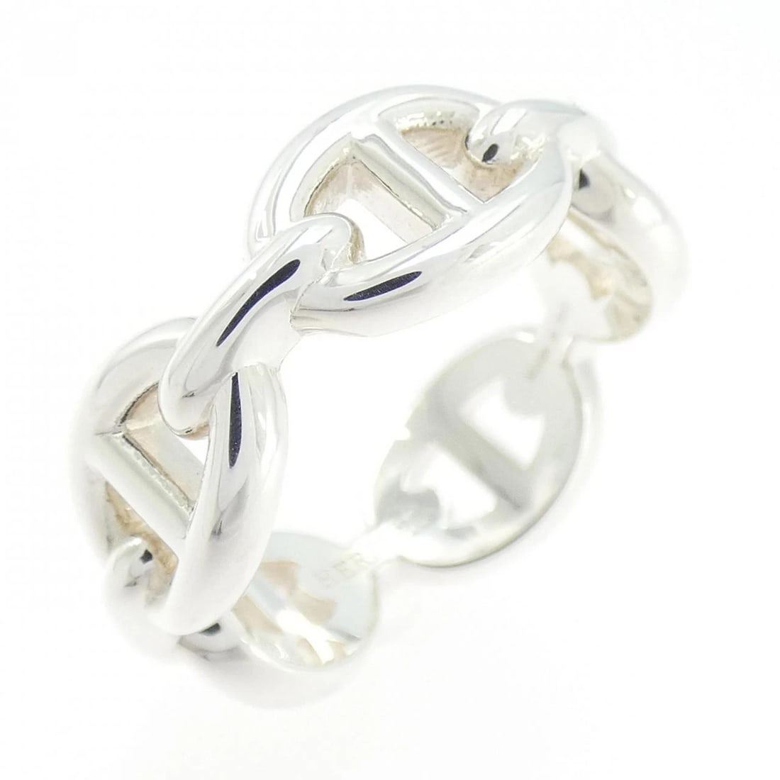 HERMES CHAINE D'ANCRE ENCHENE RING: HERMES Chaine d'Ancre Enchene Ring Brand: HERMES Type: Ring Material: 925 Silver Color: Silver Size: 6.5 (US size) Accessories: None Accessories Notice: When purchasing pre-owned goods,