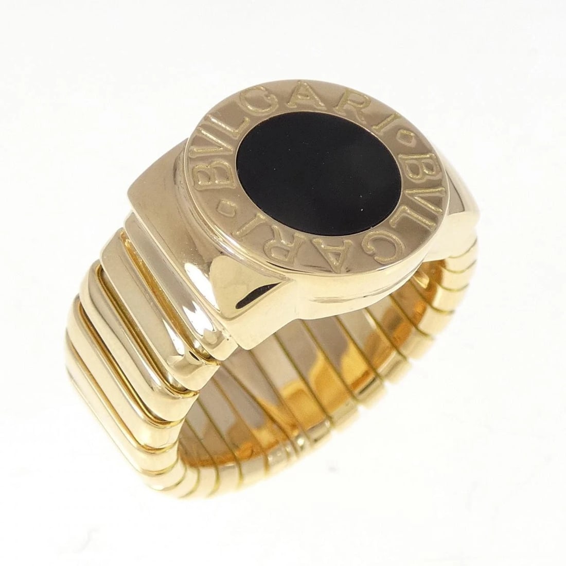 BVLGARI RING: Bvlgari Ring Brand: BVLGARI Type: Ring Material: 750 Yellow Gold Main Stone Onyx Color: Yellow Gold Size: 6.5 (US size) Accessories: None Accessories Notice: When purchasing pre-owned goods,