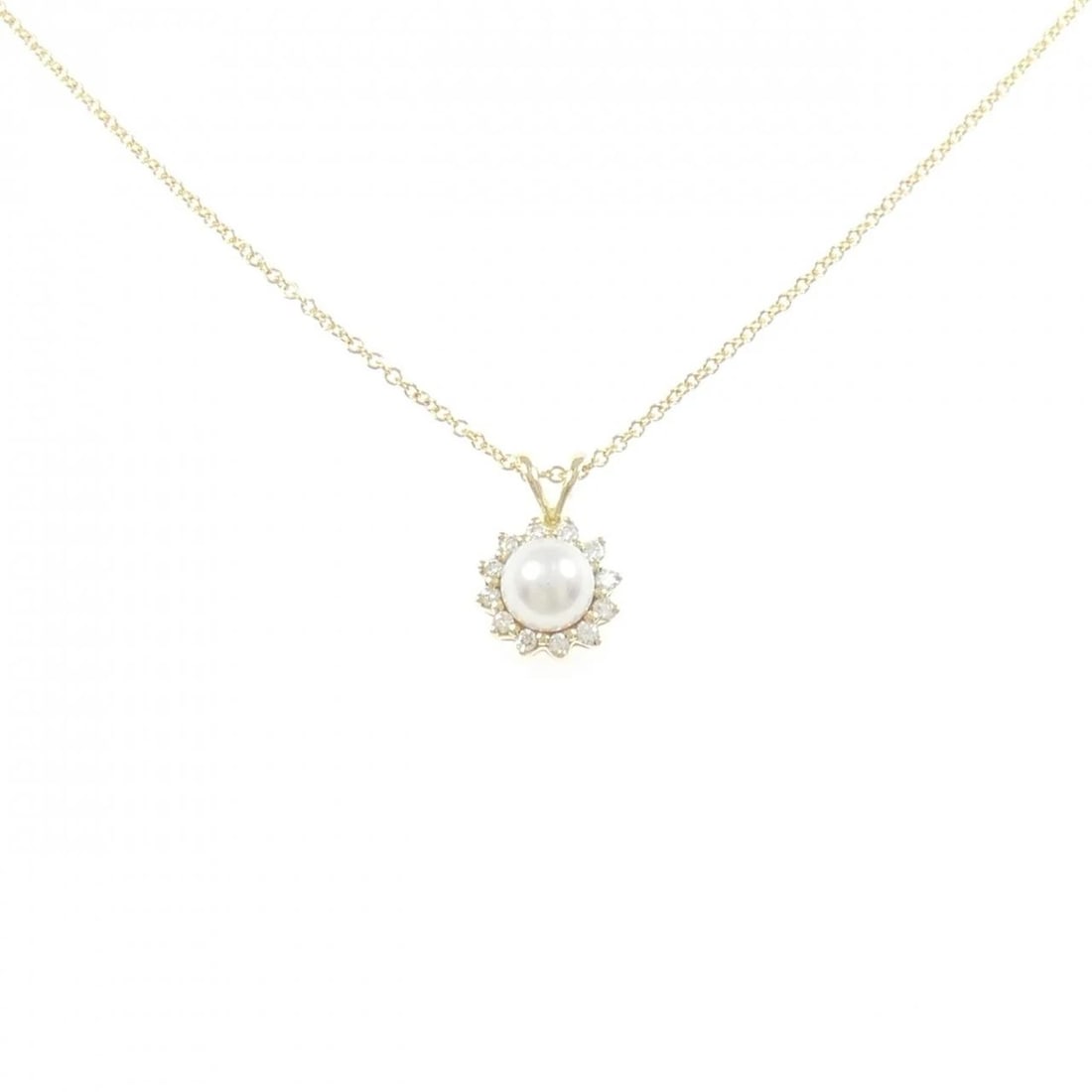 TIFFANY AKOYA PEARL NECKLACE: Tiffany Akoya Pearl Necklace Brand: Tiffany Type: Necklace Material: 750 Yellow Gold Main Stone Akoya Pearl Color: Yellow Gold Size: 40cm Accessories: None Accessories Notice: When purchasing