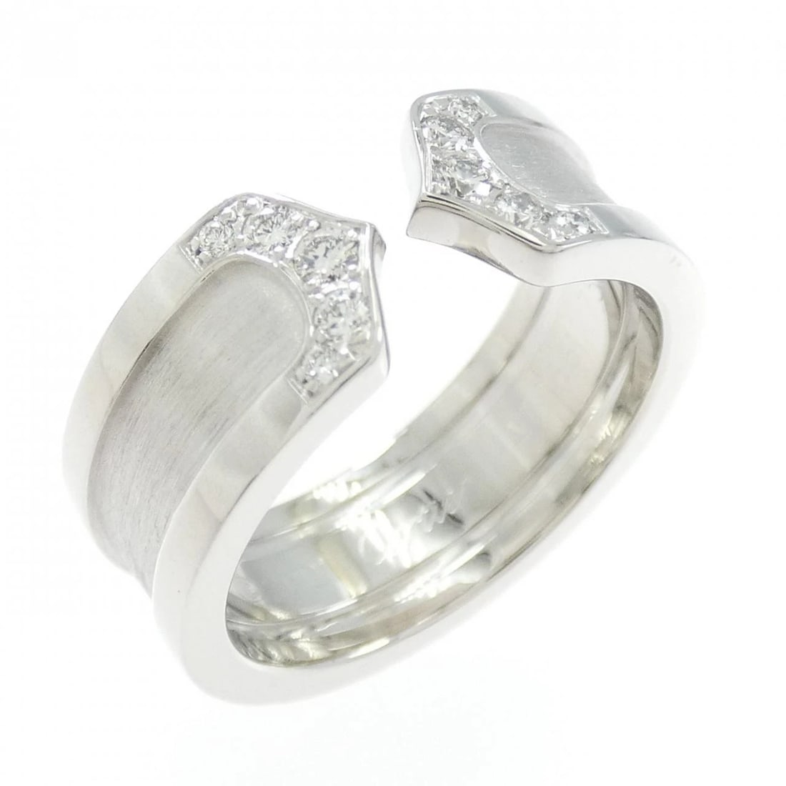 CARTIER C2 SMALL RING: Cartier C2 Small Ring Brand: Cartier Type: Ring Material: 750 White Gold Main Stone Natural Color: White Gold Size: 4-4.5 (US size) Accessories: None Accessories Notice: When purchasing pr