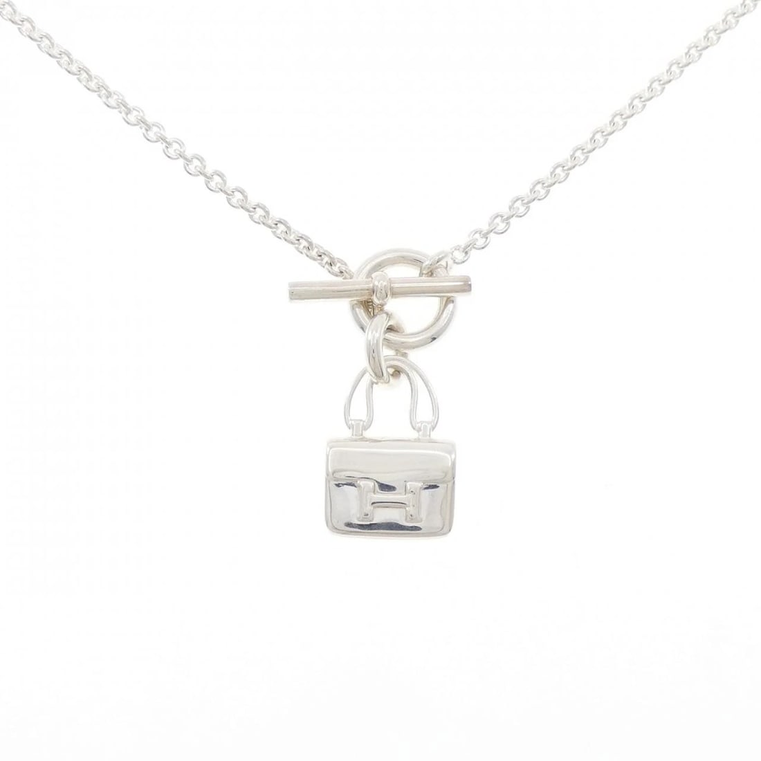 HERMES AMULET CONSTANCE NECKLACE: HERMES Amulet Constance Necklace Brand: HERMES Type: Necklace Material: 925 Silver Color: Silver Size: 41cm Accessories: None Accessories Notice: When purchasing pre-owned goods, please refer
