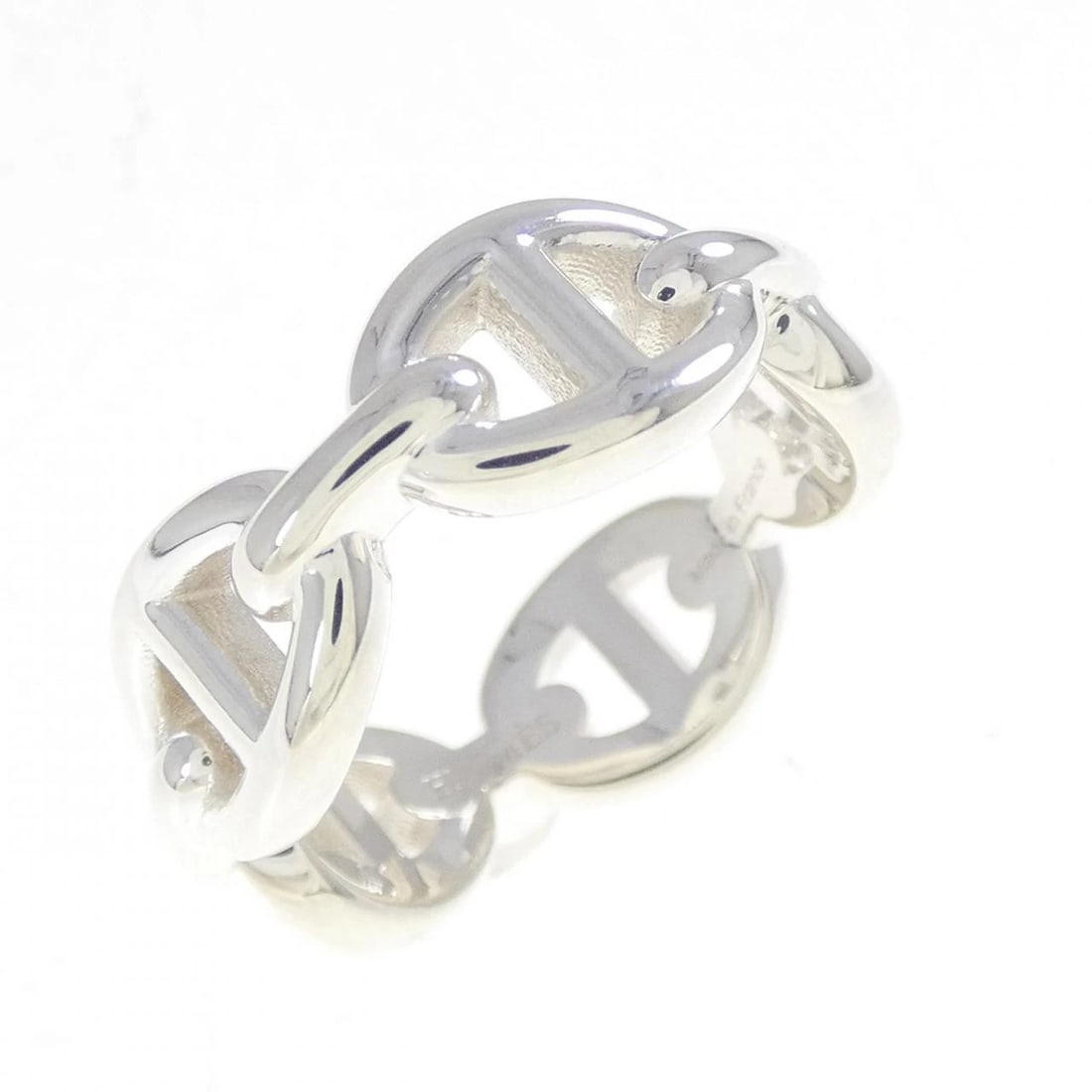 HERMES CHAINE D'ANCRE ENCHENE RING: HERMES Chaine d'Ancre Enchene Ring Brand: HERMES Type: Ring Material: 925 Silver Color: Silver Size: 5.5 -6 (US size) Accessories: None Accessories Notice: When purchasing pre-owned goods,