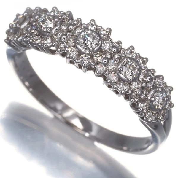 DIAMOND PAVED RING: Diamond Paved Ring Brand: Unbranded Type: Ring Material: 18K / 750 / White Gold Main Stone Natural Color: White Gold Size: US6.5 - 6.75 Accessories: None Accessories Notice: When purchasing