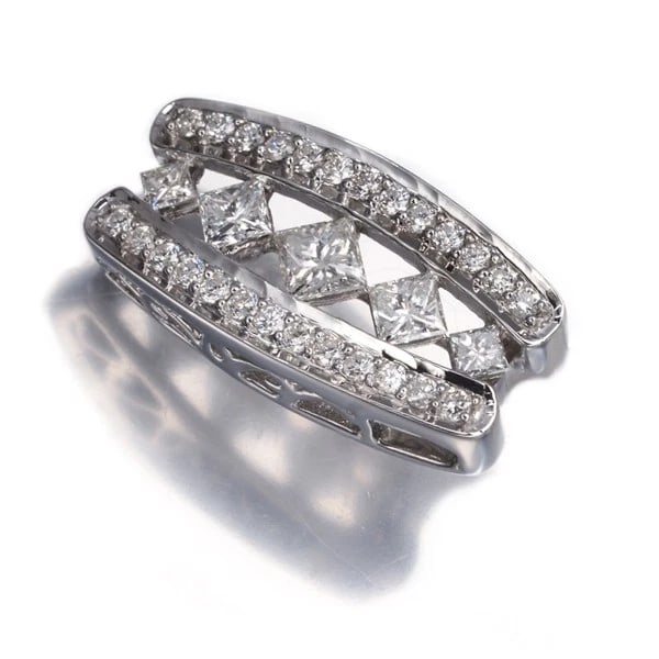 DIAMOND OPENWORK PENDANT - 2