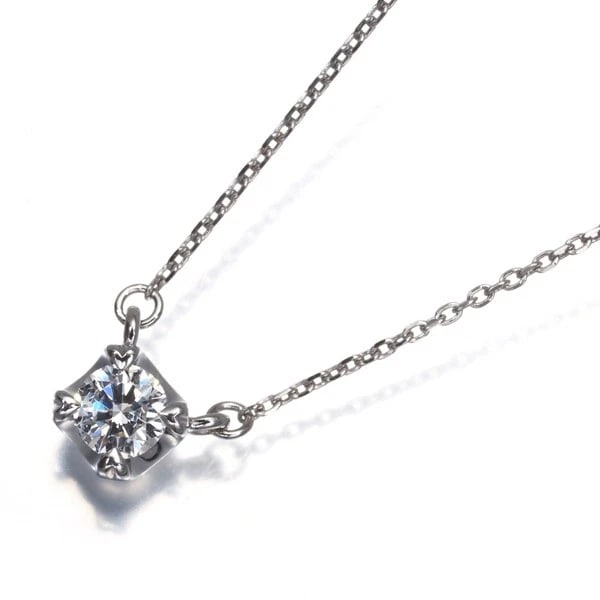NECKLACE DIAMOND SOLITAIRE: Necklace Diamond Solitaire Brand: Unbranded Type: Necklace Material: 850 / Platinum Main Stone Natural Color: Platinum Size: Necklace length: 40cm Accessories: None Accessories Notice: Whe
