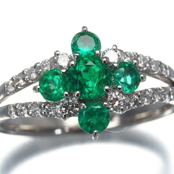 EMERALD DIAMOND RING - 2