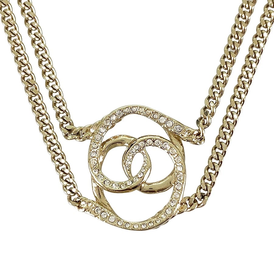 CHANEL GOLD PLATED RHINESTONE NECKLACE: CHANEL Gold plated Rhinestone Necklace Brand: CHANEL Type: Necklace Material: Gold Plated Rhinestone Color: Gold Size: 23.6mm×19.3mm Necklace full length:38.5cm Accessories: None Accessories