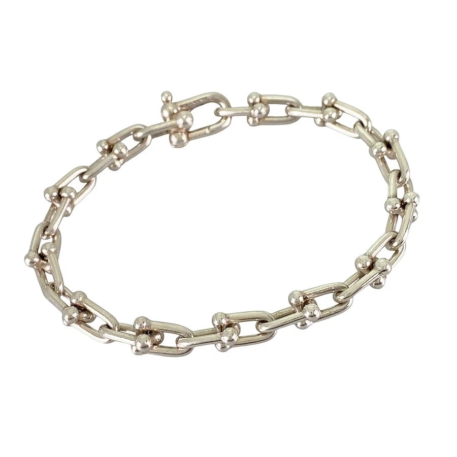 TIFFANY&CO. HARD WEAR SMALL LINK SILVER BRACELET: TIFFANY&Co. Hard Wear small link Silver Bracelet Brand: TIFFANY&Co. Type: Bracelet Material: Silver 925 Color: Silver Size: Wrist 17cm Accessories: None Accessories Notice: When purchasing