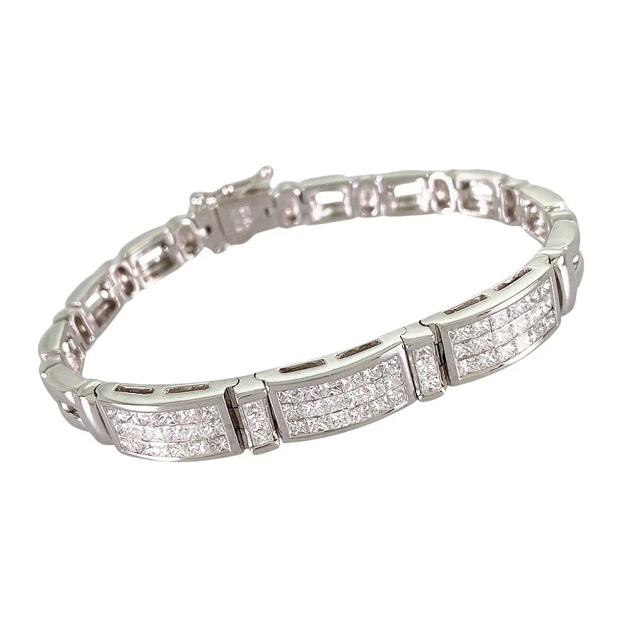 BRACELET WHITE GOLD DIAMOND: Bracelet White gold diamond Brand: Unsigned Jewelry Type: Bracelet Material: 18K White Gold diamond Main Stone Natural Color: Silver Size: Wrist 13.5cm Accessories: None Accessories Notice: